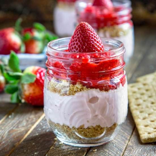 No Bake Strawberry Cheesecake Cups - Recipe photo by keviniscooking