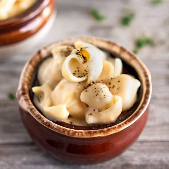 Panera Copycat Mac and Cheese - Recipe photo by Sweet Tea and Thyme