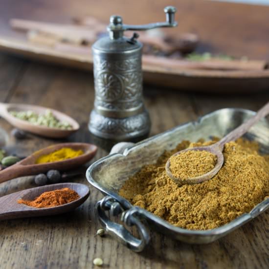 Moroccan Spice Blend: Ras El Hanout - Recipe photo by Ethnic Spoon