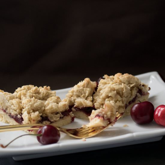 Cherry Crumble Squares - Recipe photo by kitchencoup