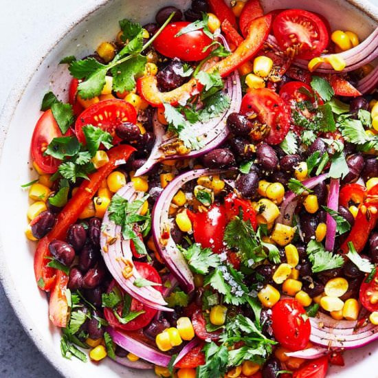 BLACK BEAN AND CORN SALAD - Recipe photo by rebeca27