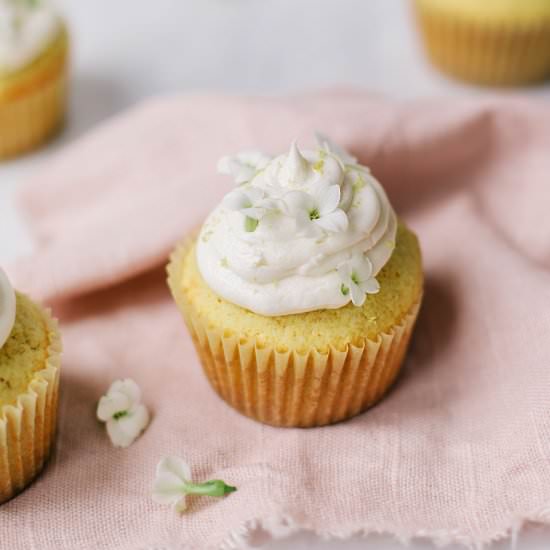 Lemon Elderflower Cupcakes - Recipe photo by theblondielocks