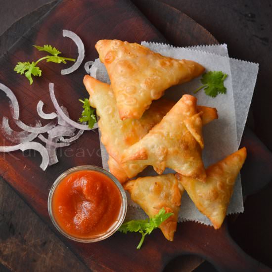 Paneer samosa - Recipe photo by Kurryleaves
