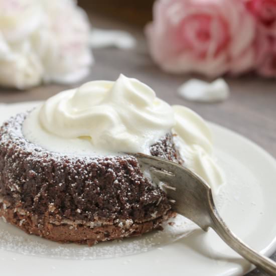 molten chocolate lava cakes - Recipe photo by christinascucina