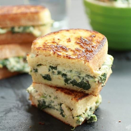 Spinach and Artichokes Melts - Recipe photo by rebeca27