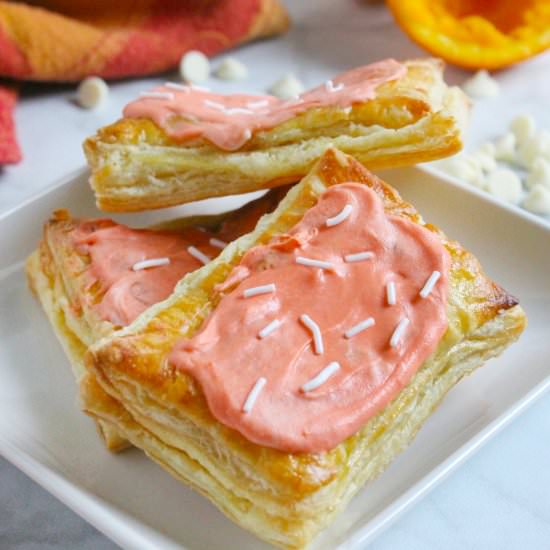 Orange Creamsicle Poptarts - Recipe photo by FoodFanatical