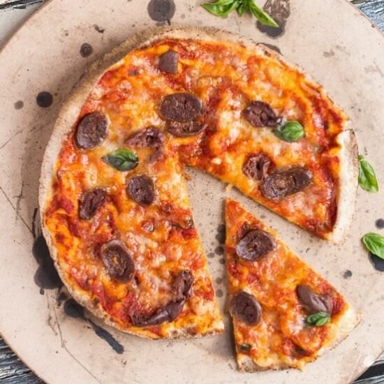 Flatbread Pizza - Recipe photo by thecookspyjamas