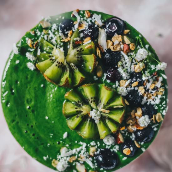 SUPER GREEN SPINACH BANANA SMOOTHIE - Recipe photo by nattwrobel