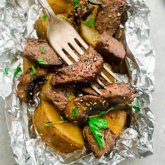 Steak and Potatoes Foil Packets - Recipe photo by LifemadeSweeter