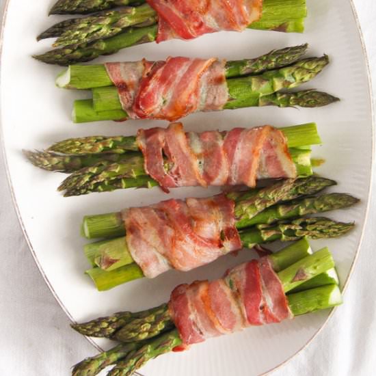 Bacon Wrapped Asparagus - Recipe photo by adinutza