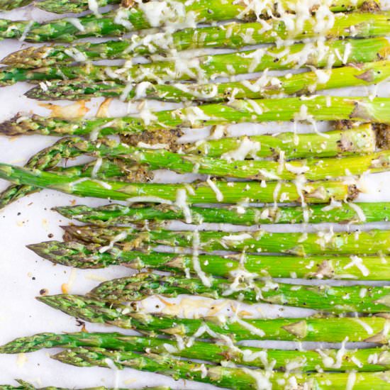 Lemon Parmesan Roasted Asparagus - Recipe photo by thecleaneatingcouple