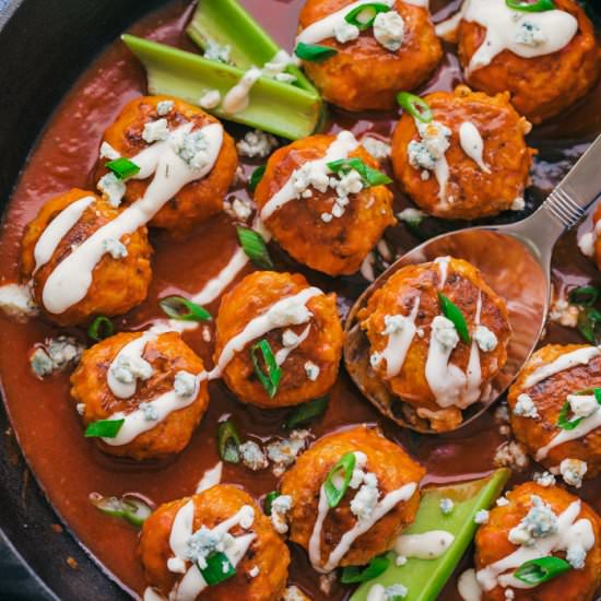BUFFALO CHICKEN MEATBALLS - Recipe photo by The Food Cafe
