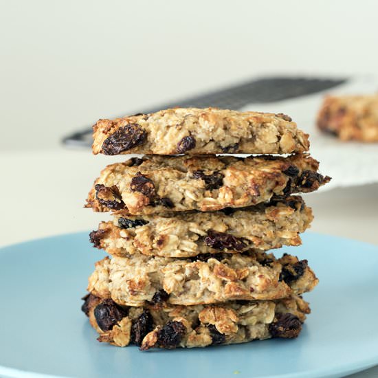 Almond, oat and banana cookies - Recipe photo by Mandy Sneaky Veg