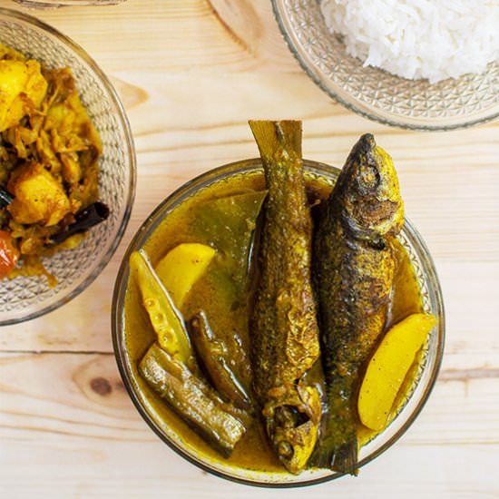Bengali Baby Fish & Veggie Curry - Recipe photo by Debjanir Rannaghar