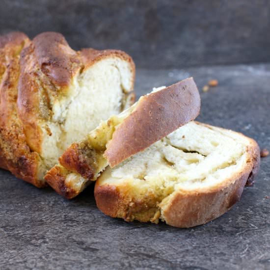 Pesto and Mozzarella Babka Bread - Recipe photo by thefoodiejourney