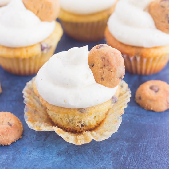 Mini Chocolate Chip Cupcakes - Recipe photo by pumpkinnspice