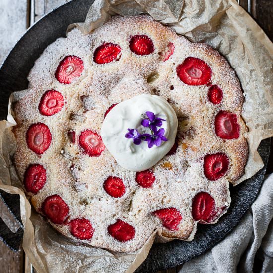 Buttermilk Strawberry Cake - Recipe photo by Salted Mint