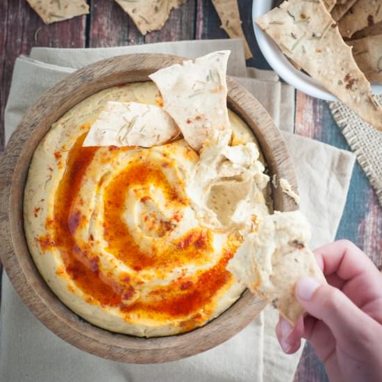 Smooth hummus recipe in minutes - Recipe photo by photosandfood