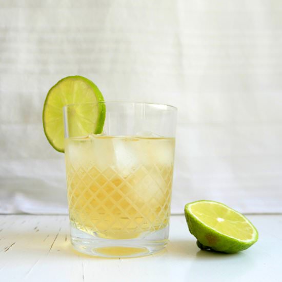 An Herbal Gin & Tonic - Recipe photo by Cuisine Helvetica