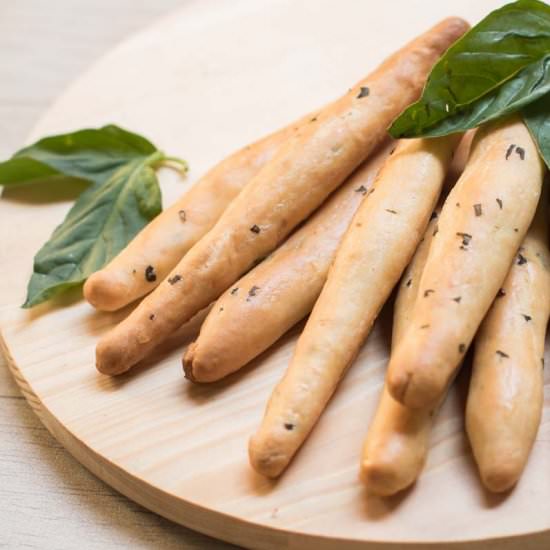 Basil Cheese Bread Sticks - Recipe photo by Bakealish