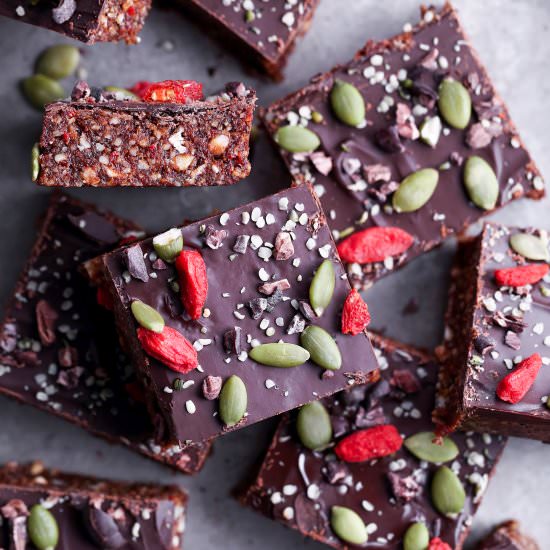 Easy Superfood Bars - Recipe photo by wifemamafoodie