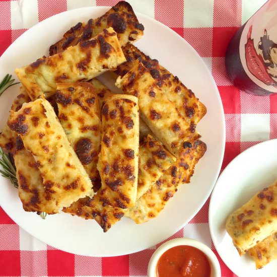 Cheesy Garlic Ciabatta Breadsticks - Recipe photo by Theyummymuffin