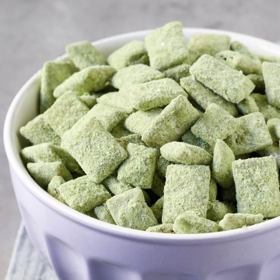Healthy Matcha Puppy Chow - Recipe photo by dessertswithbenefits