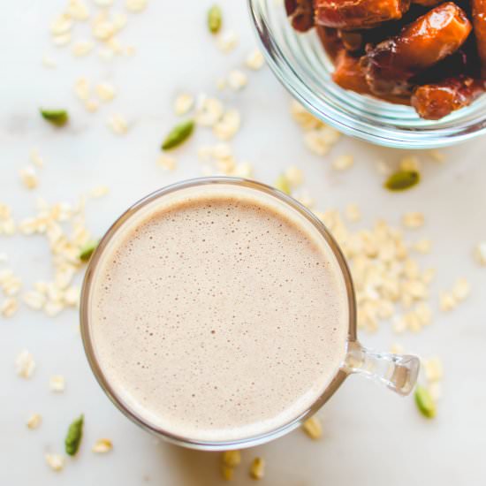 Cardamom Date Collagen Smoothie - Recipe photo by forksandstraws
