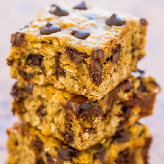 Banana Oatmeal Chocolate Chip Bars - Recipe photo by Averie