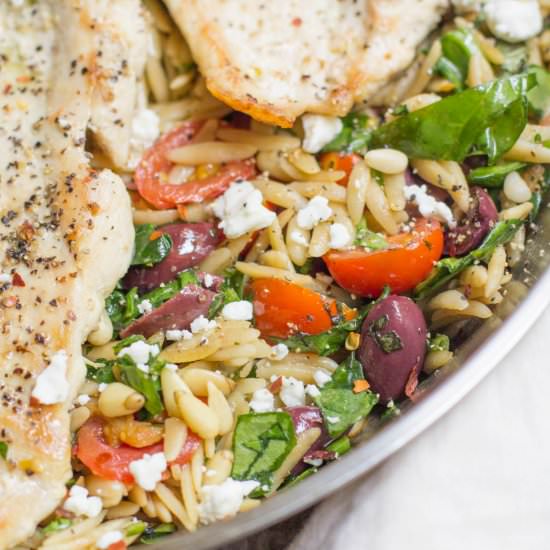Healthy Mediterranean Chicken Orzo - Recipe photo by thecleaneatingcouple