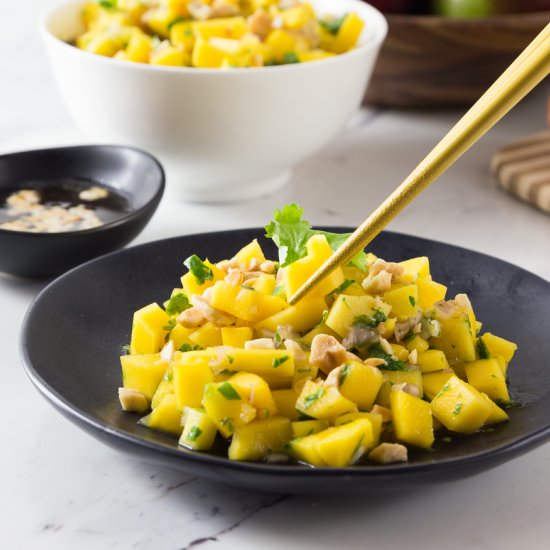 Vietnamese Mango Salad - Recipe photo by Ethnic Spoon