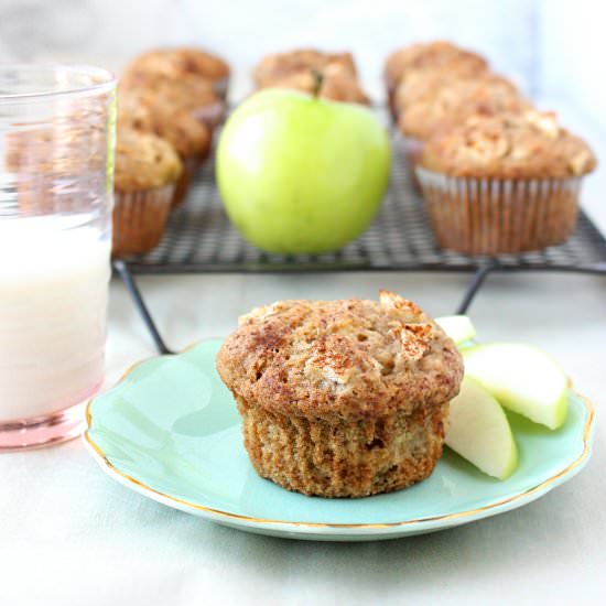 Apple Cinnamon Muffins - Recipe photo by Monday Sunday Kitchen