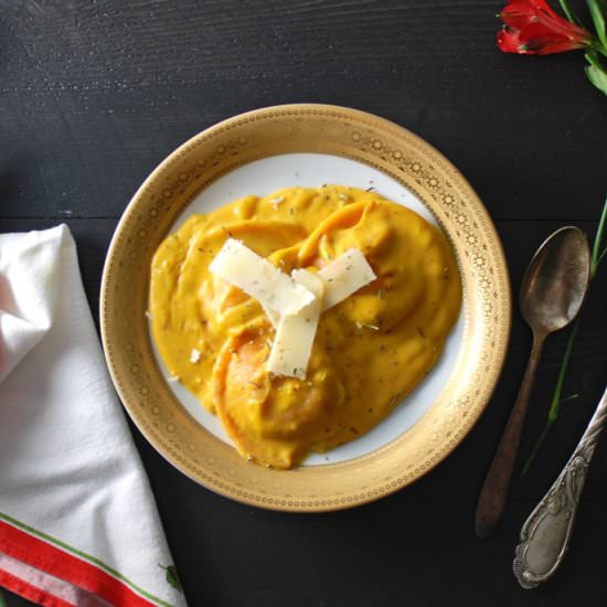 Ravioli with Butternut Squash Cream - Recipe photo by theunmanlychef