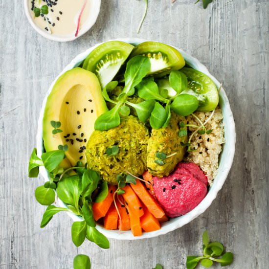 Vegan Falafel Buddha Bowl - Recipe photo by raepublic