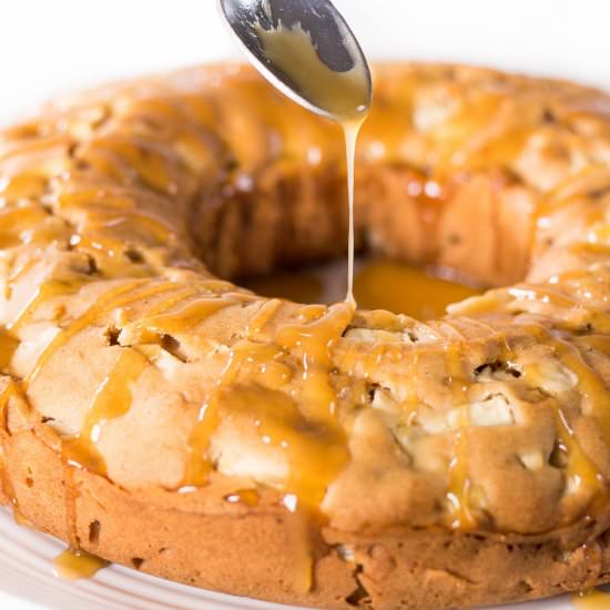 Apple coffee cake with caramel - Recipe photo by veggiebalance