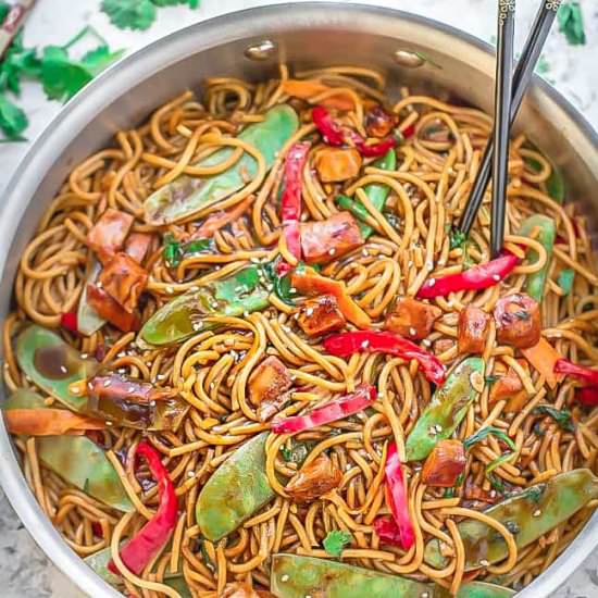 Chicken Lo Mein Noodles - Recipe photo by LifemadeSweeter