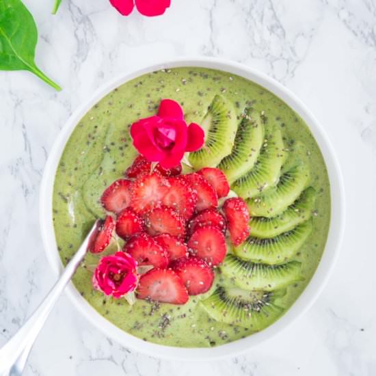 Healing Green Smoothie Bowls - Recipe photo by Delicious Meets Healthy