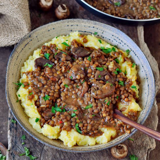 Easy lentil stew with mashed potato - Recipe photo by elavegan