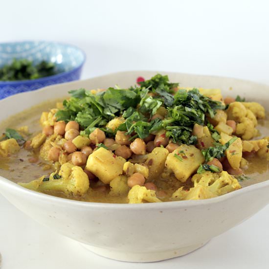 Parsnip, chickpea cauliflower korma - Recipe photo by Mandy Sneaky Veg