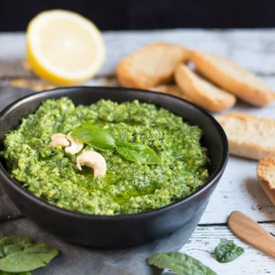 Chunky Spinach & Basil Dip - Recipe photo by thecookspyjamas