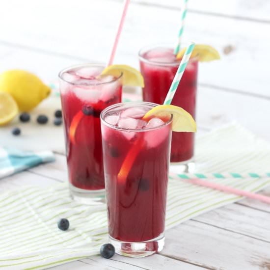 Fizzy Blueberry Lemonade Sugar-Free - Recipe photo by thekolbcorner