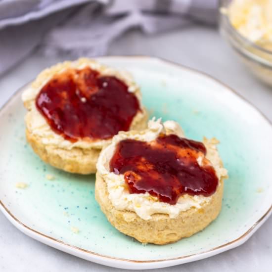How to make English Scones - Recipe photo by confessionsofabakingqueen