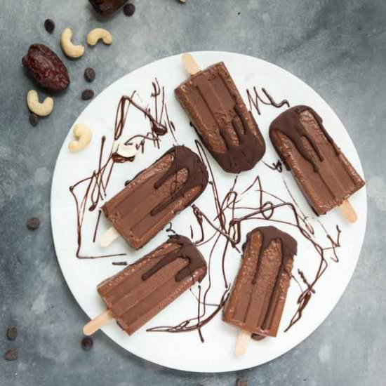 Creamy Fudgesicles - Recipe photo by Vegetarian Gastronomy