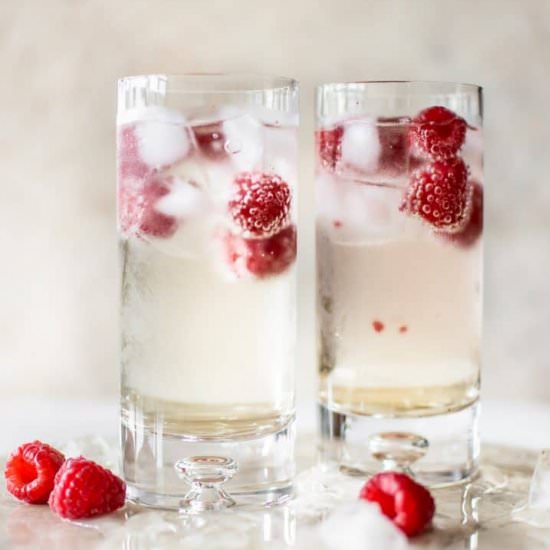 Easy Elderflower Mocktail - Recipe photo by saltandlavender