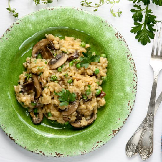 Mushroom Risotto with Peas - Recipe photo by the food blog