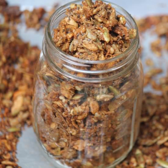 Paleo coconut cashew granola - Recipe photo by allie15