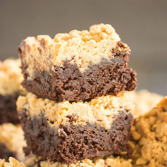 Peanut Butter Streusel Brownies - Recipe photo by FoodFanatical