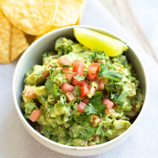Easy Homemade Mexican Guacamole - Recipe photo by thetravelpalate