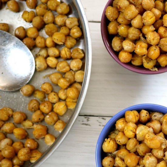 Slightly Spicy Crunchy Chickpeas - Recipe photo by TraciDMitchell