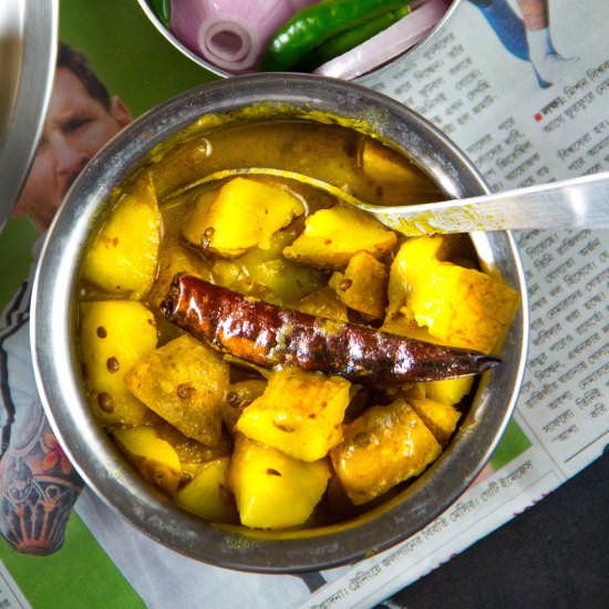 Kolkata style Alur torkari - Recipe photo by anindya0909